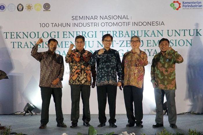 Toyota Indonesia ikut aktif sebagai industri otomotif untuk berperan menuju netralitas karbon