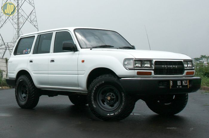 Tebak Berapa Harga Toyota Land Cruiser Seri 80 Saat Meluncur 1995 Gridoto Com