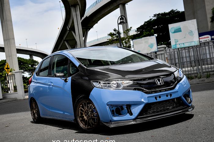 Modifikasi Honda Jazz GK5 tampil agresif bergaya street racing