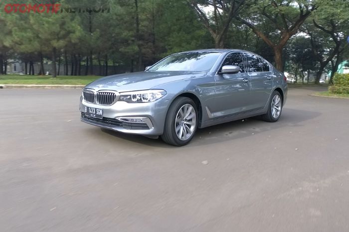 BMW 520i tetap menawan meski varian entry level