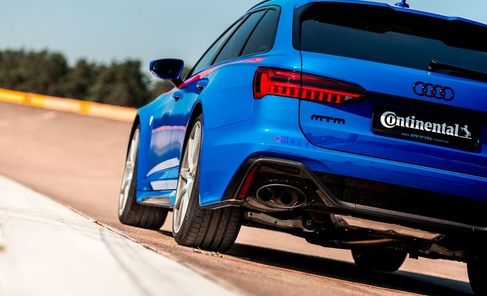 Akselerasi 0-100 km/jam hanya 2,8 detik