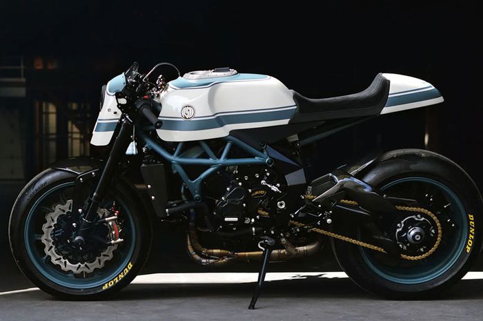 MV Agusta Dragster 800RR cafe racer