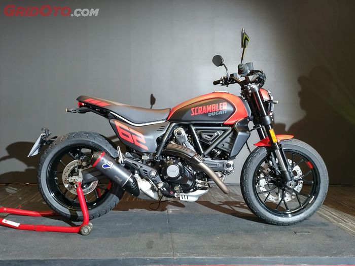 Ducati Scrambler Full Throttle jadi satu dari tiga tipe yang diluncurkan di Indonesia