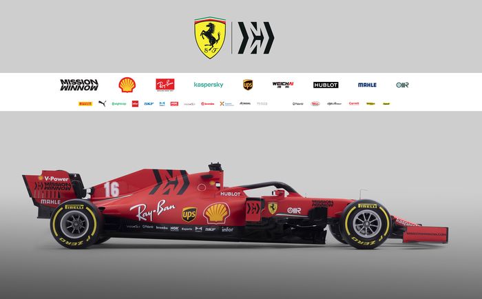 Tampak samping mobil Ferrari SF1000