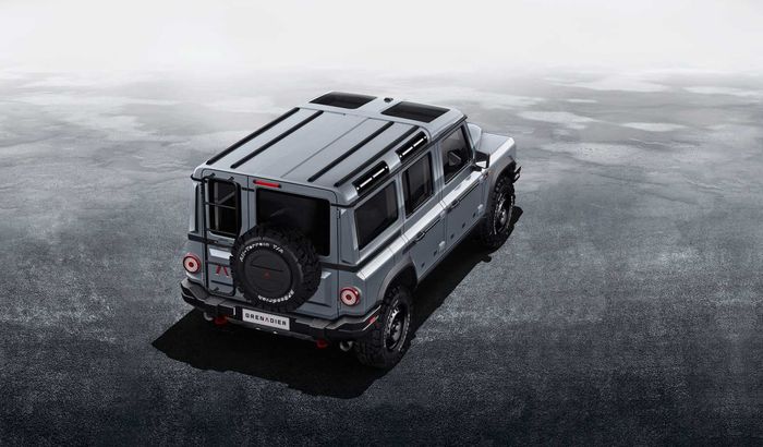 Desain boxy Ineos Grenadier mirip Land Rover Defender