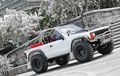 Toyota Land Cruiser FJ40 Berbulu Cherokee, Sukses Menipu Banyak Orang