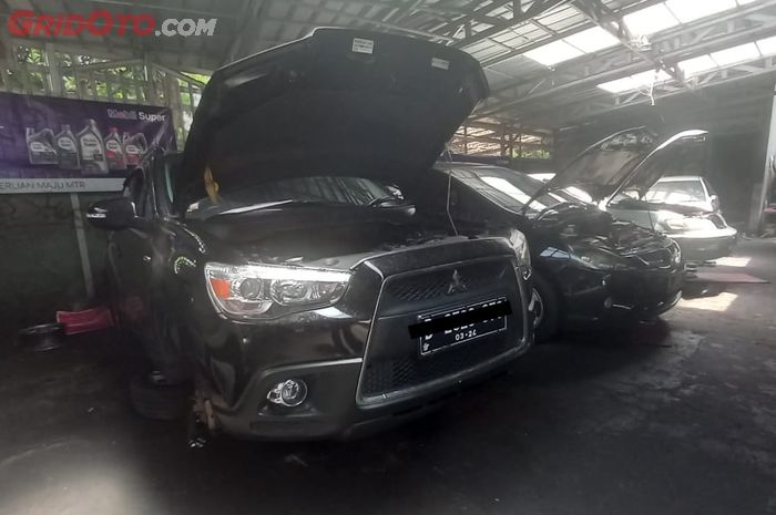 Ilustrasi. Mitsubishi Outlander Sport sedang servis di bengkel Berlian Maju Motor