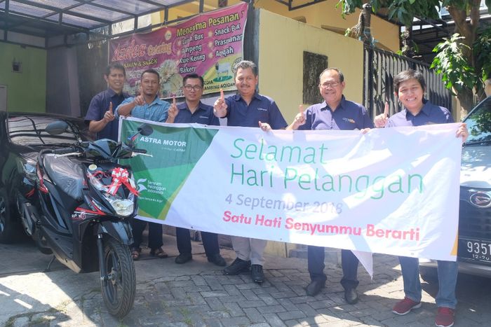 Memperingati Hari Pelanggan Nasional, Astra Motor Jateng beri kejutan