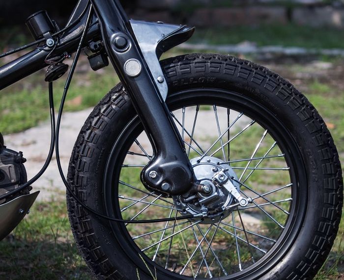 Konstruksi arm depan Cargo Cruiser Cub dibuat lebih lebar agar ban bisa masuk