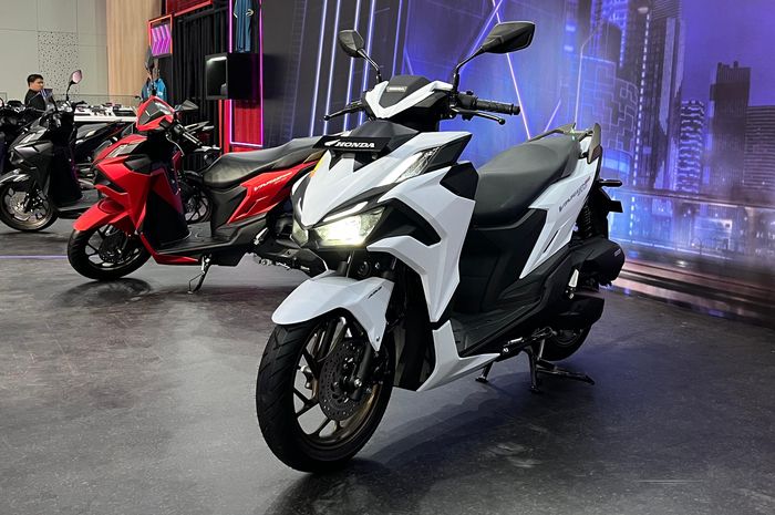 Honda Vario Evo 160 hadir dalam 3 tipe