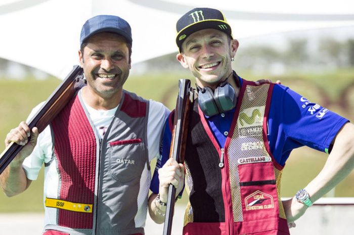 Nasser Al-Attiyah dan Valentino Rossi