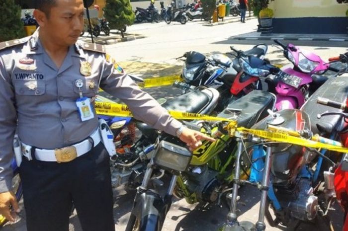 Motor-motor yang terjaring di razia balap liar