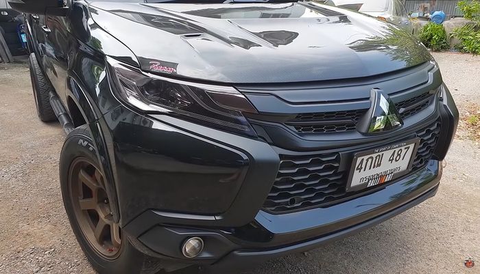 Tampang modifikasi Mitsubishi Triton berganti muka Pajero Sport