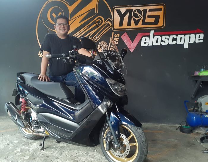 Bro Deryl Prayudha dengan Yamaha NMAX modifikasinya