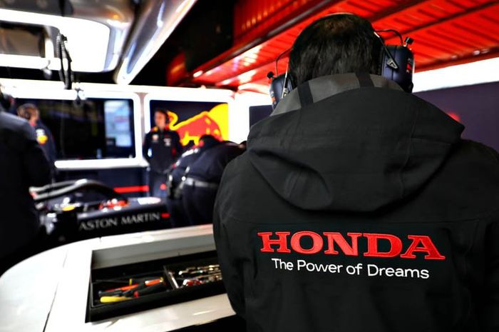 Direktur teknis F1 Honda, Toyoharu Tanabe, mengatakan ini merupakan awal bagus bagi kemitraan mereka bersama Red Bull