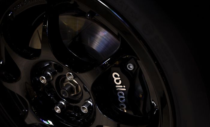 Modifikasi Toyota Starlet upgrade pengereman Wilwood