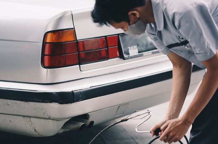 BMW Astra menyediakan layanan uji emisi kendaraan bermotor yang tersertifikasi di wilayah hukum Pemprov DKI Jakarta