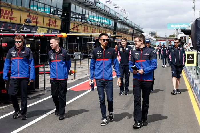 Tim Toro Rosso di F1 Australia 2019. Sirkuit Albert Park di Melbourne tetap menggelar balapan pembuka F1 2020 sesuai rencana