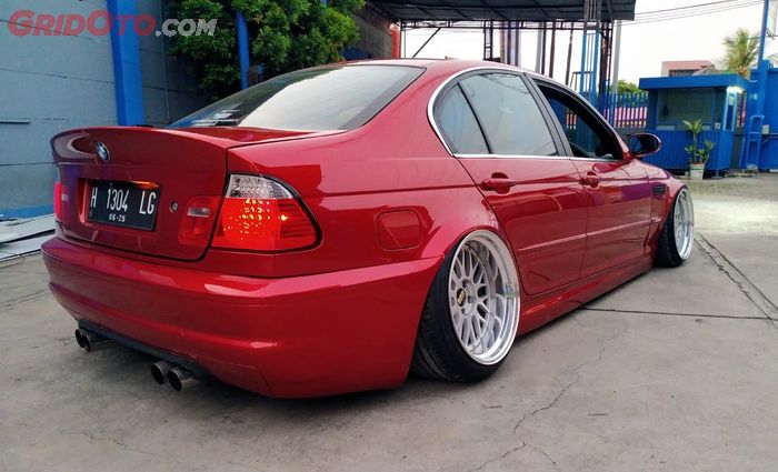 Kaki-kaki BMW 318i E46 kece ditopang pelek BBS LM plus air suspension