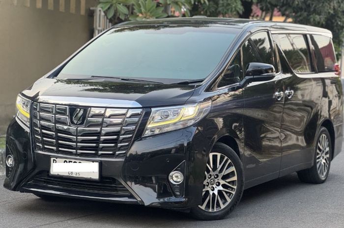 Spesifikasi dan kisaran harga Toyota Alphard tahun 2016 seken