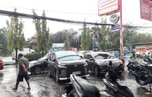 Kepotong Setoran, Tukang Parkir Minimarket Cerita Penghasilannya Dalam Sehari