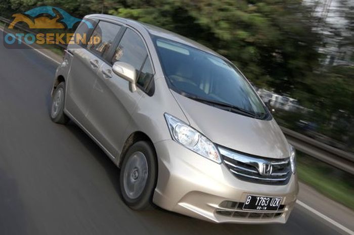 Daftar kisaran harga mobil pintu geser bekas.