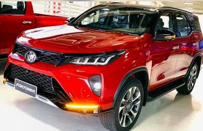 Modifikasi Toyota Fortuner VRZ upgrade jadi Legender