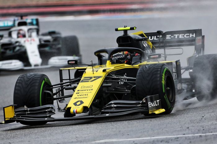 Usai raih hasil buruk F1 Jerman 2019, tim Renault kembali mengalami musibah karena truk mereka terlibat kecelakaan saat perjalanan menuju Hungaria
