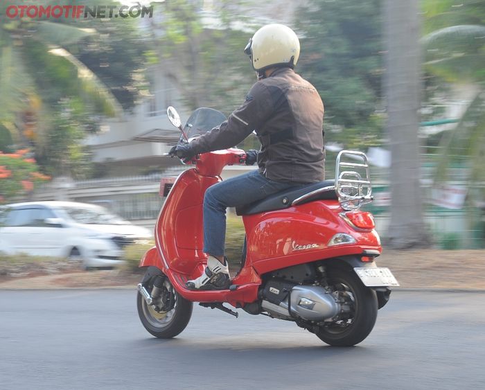 Test Ride New Vespa LX 125