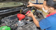 Ladies, Mobil Perlu Tune Up dan Ganti Oli Mesin Setiap Kilometer Segini