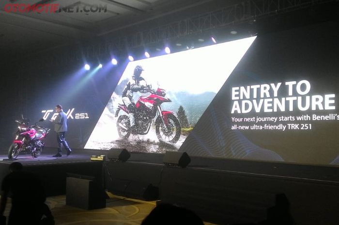 Benelli TRK251. Benelli Bali Global Launch