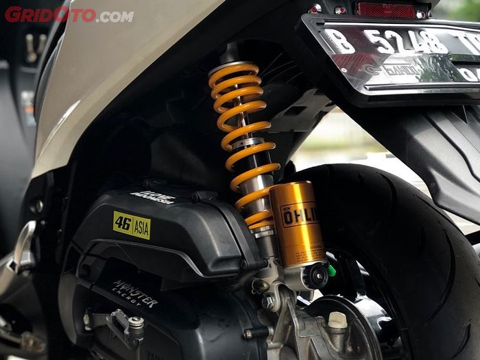 Shockbreker Ohlins terpasang di Yamaha Freego.