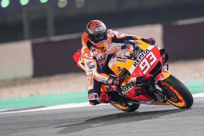 Marc Marquez merasa bahunya sakit ketika menikung ke kanan di sirkuit Losail pada tes pramusim MotoGP Qatar