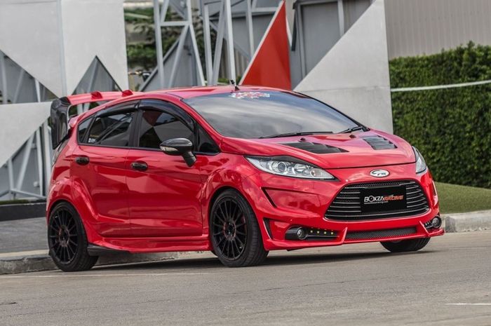 Modifikasi Ford Fiesta asal Thailand ini sukses pancarkan aura racing dan rally