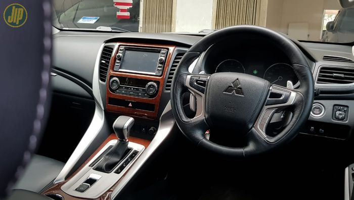 Interior Pajero Sport Dakar 2016