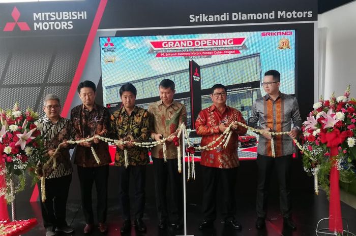 Peresmian dealer Mitsubishi Pondok Cabe, Tangerang Selatan