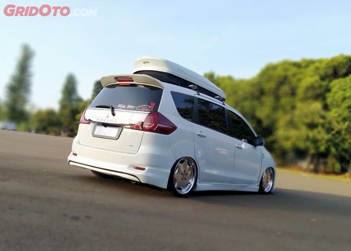 Ramai Pasang Roof Box Bisa Ditilang. Dirlantas Polda Metro Jaya Tidak Ditilang Selama. GridOto