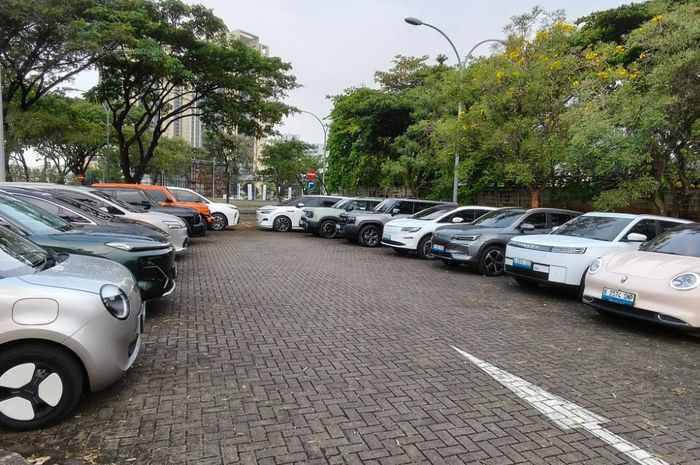 Inilah Parade Chindo, Editorial Khusus Serangan Mobil-Mobil Cina