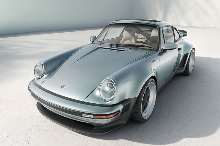 Restorasi Porsche 911 Turbo klasik hasil garapan Singer Vehicle Design, USA