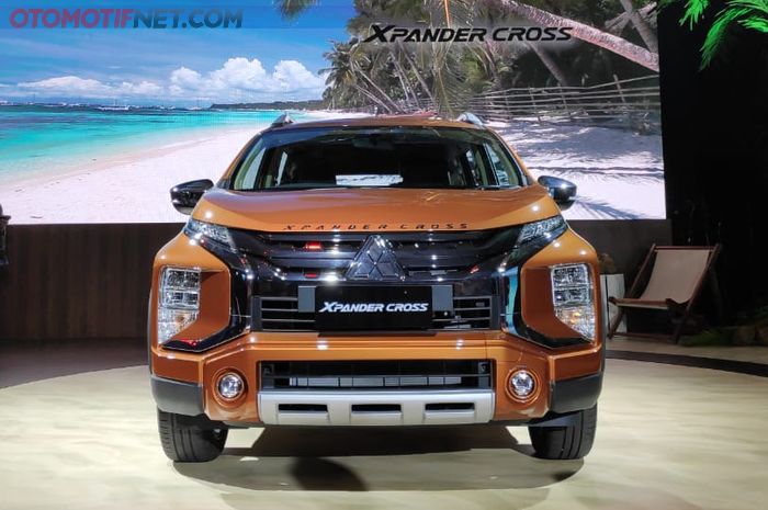 Mitsubishi Xpander Cross meluncur di Jakarta 12 November 2019