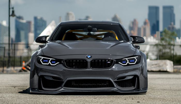 Fascia modifikasi BMW M4 pakai body kit lansiran Varis