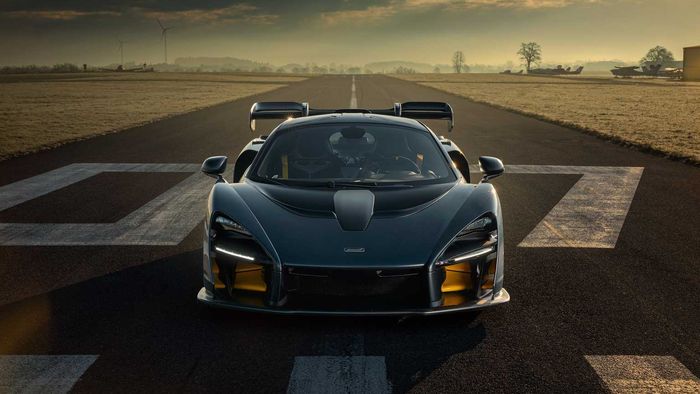 Tampilan depan McLaren Senna ubahan Novitec