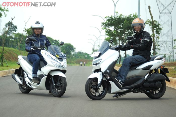 Riding position All New Yamaha NMAX 155 dan All New Honda PCX 150 identik, tapi tetap ada perbedaan