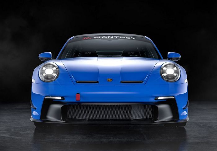 Modifikasi Porsche 911 GT3 mendapat body kit aerodinamis