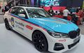 BMW 330e Ada di Mandalika GP Hub, Apakah Ini Safety Car Buat MotoGP Mandalika?