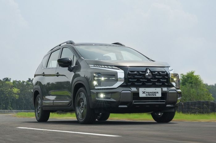 Mitsubishi Xpander Cross Premium CVT 2025
