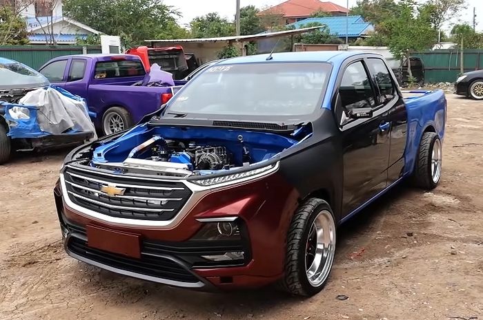 Modifikasi kembaran Wuling Almaz alias Chevrolet Captiva berubah wujud jadi pikap kabin ganda