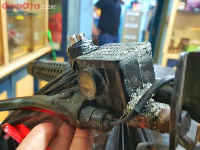 Master rem Vespa Sprint minta diganti 