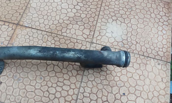 Inlet pipe waterpump, di ujungnya  terdapat O ring atau seal karet