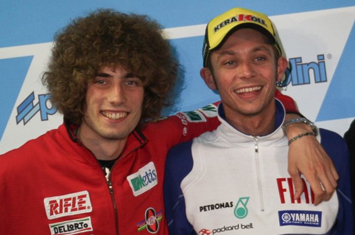 Marco Simoncelli dan Valentino Rossi 